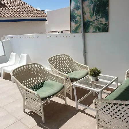 Сasa de vacaciones El Palo Beach House *
